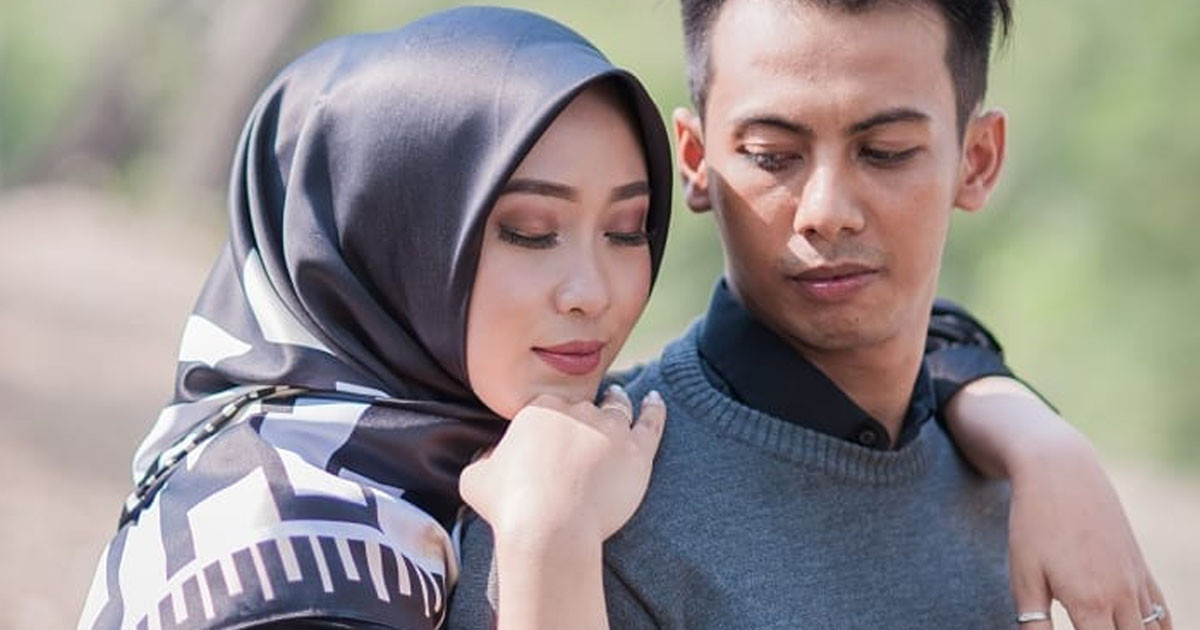 Isteri Kuat Bebel, Tanda Dia Sihat. Kalau Isteri Diam & Termenung Petanda Kurang Baik.