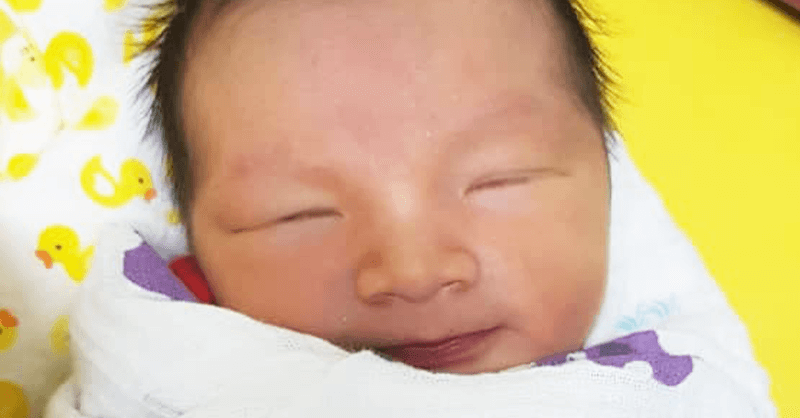 Biarlah Di Mata Orang Anak Kita Gelap & Tak Comel, Tapi Pada Kita Anak Tetap Paling Indah!