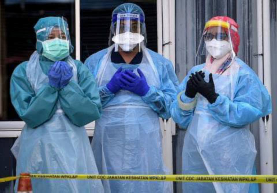 'Duduk di rumah, patuh SOP' - kata Dr Noor Hisham