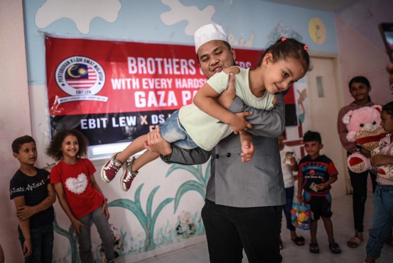 Ebit Lew Tubuh Rumah Kasih Umat Di Gaza